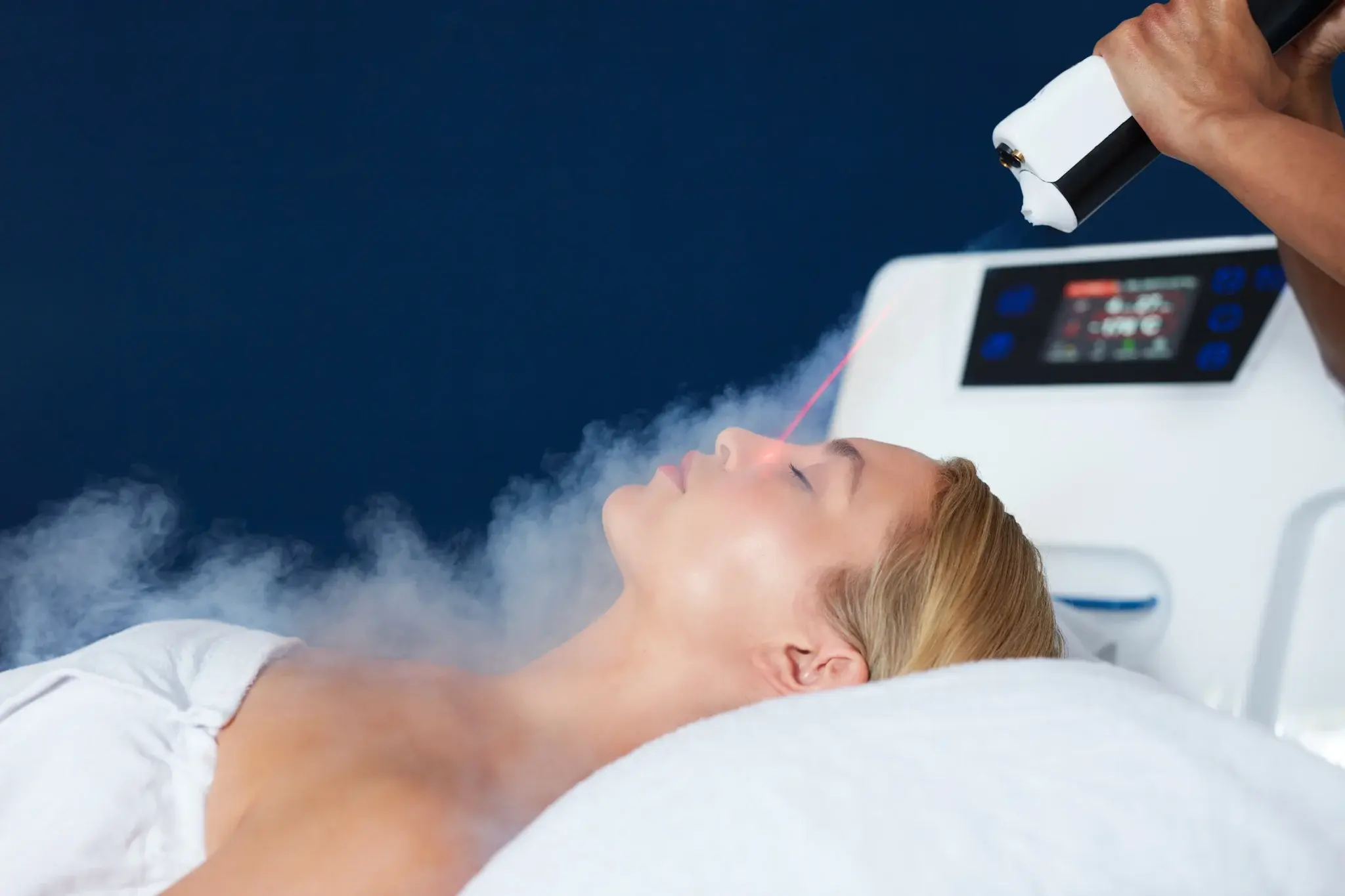 **What Is Cryotherapy? How Is It Applied and What Are Its Benefits?** Image